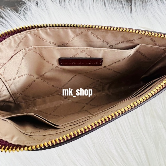 Michael Kors Jet Set Charm Large Zip Clutch Wristlet - Picture 6 of 10